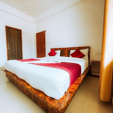 Hot - House Of Travellers, Rishikesh Hostel Exterior foto