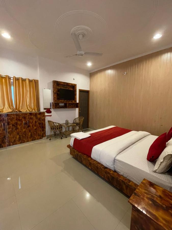Hot - House Of Travellers, Rishikesh Hostel Exterior foto